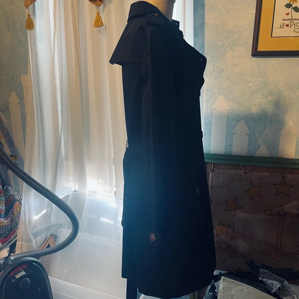Talbots belted double breasted trench coat in lovely shade of navy blue! - Picture 2 of 5